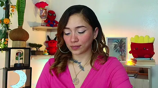 alisson zafiro  online show from May 20, 3:25 am