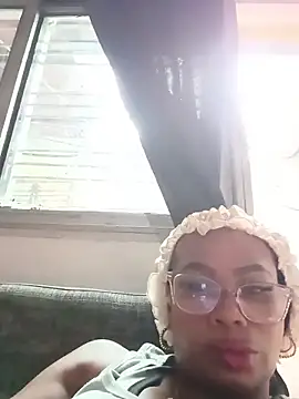 Melanie candy  online show from April 11, 9:18 pm