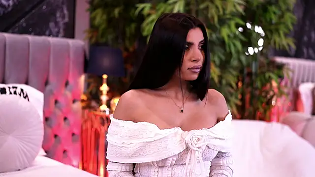 NicoleCellini online show from January 13, 7:07 pm