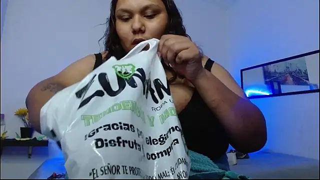 Alisteresa  online show from January 15, 6:08 am