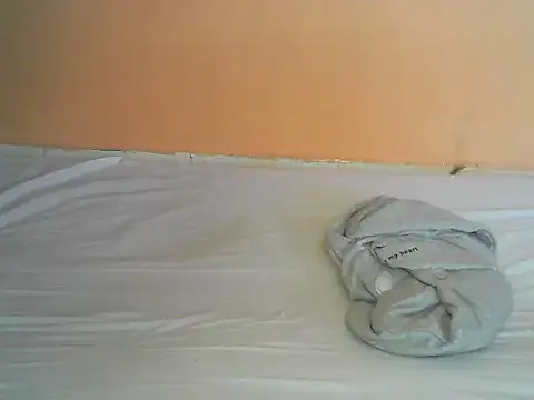 princess-maira online show from May 15, 7:33 am
