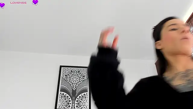 VeronicaTonu online show from February 2, 6:29 pm