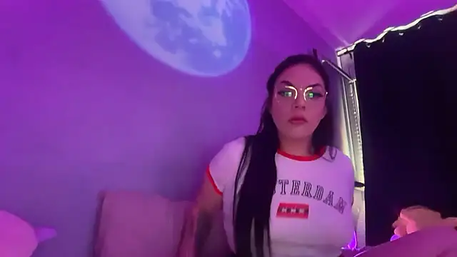 Its MadameGaby online show from May 17, 10:36 am