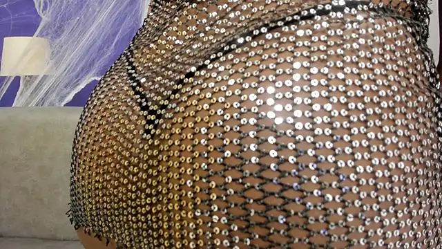 ShantalGomes online show from October 17, 8:34 pm