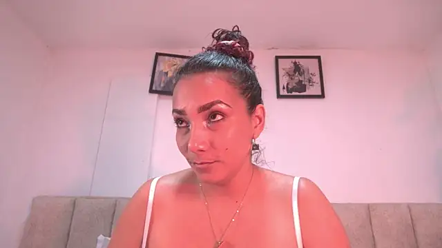 Snapshot of amber_demons2021 chatting on September 24, 9:58 pm amber demons2021 online show from September 24, 9:58 pm