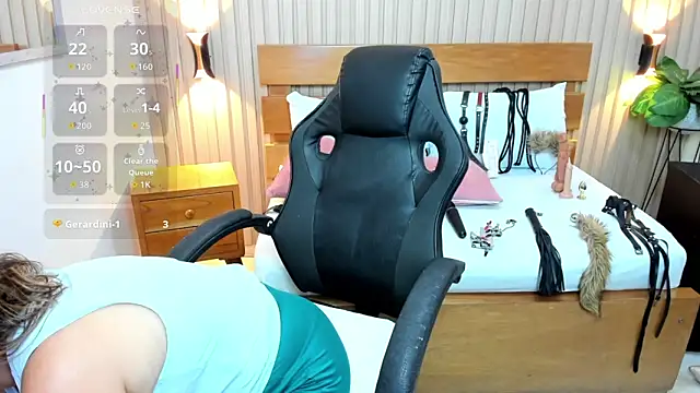 luciana ballesteros  online show from January 16, 12:23 pm