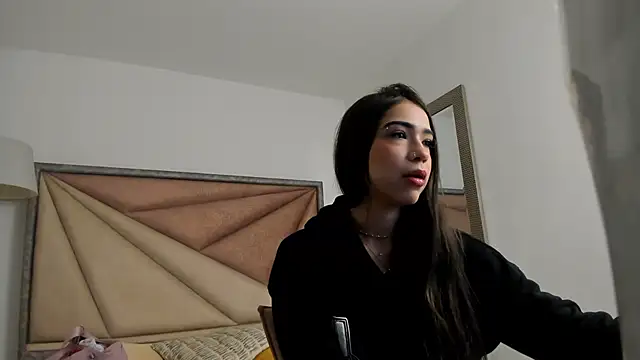 FaloonRoussel online show from November 21, 12:23 am