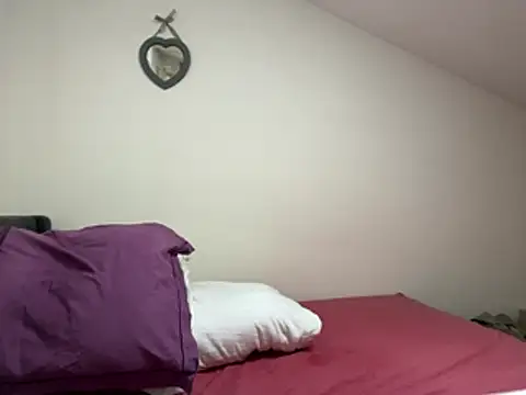 lyajoliee online show from April 3, 8:23 am