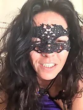 EmySkinny85 online show from May 22, 2:04 pm