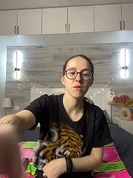 MartiniiSelenna online show from May 20, 5:59 am