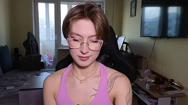 MalvinaBlum online show from February 27, 10:48 am