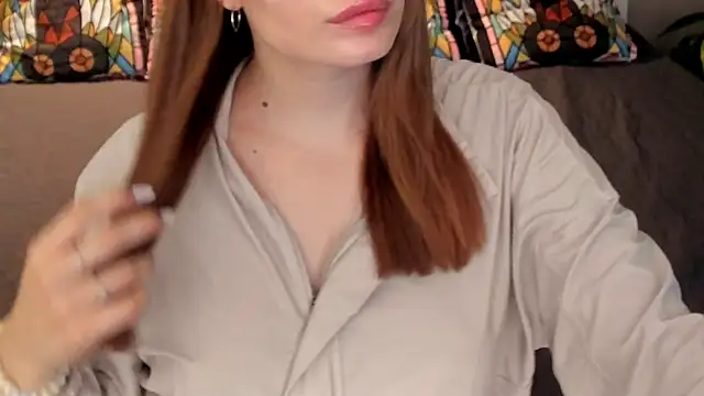 IceDanielles online show from October 8, 12:53 pm