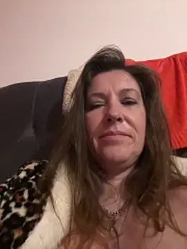 Lwhite1 online show from May 10, 2:35 am