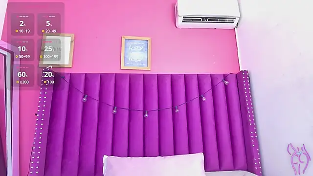 littleebonny online show from April 11, 12:20 pm