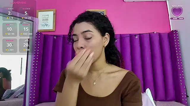 littleebonny online show from March 16, 12:53 pm