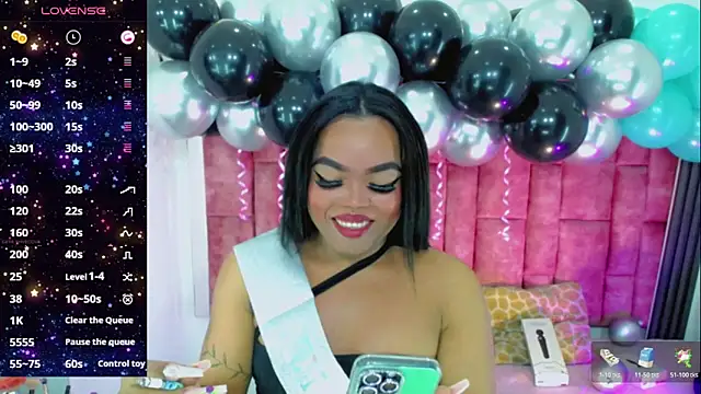 KayleighDreams  online show from March 19, 4:50 am