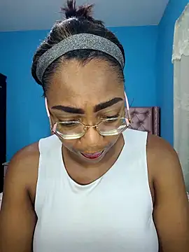 dirtyvictoria online show from April 15, 7:58 pm