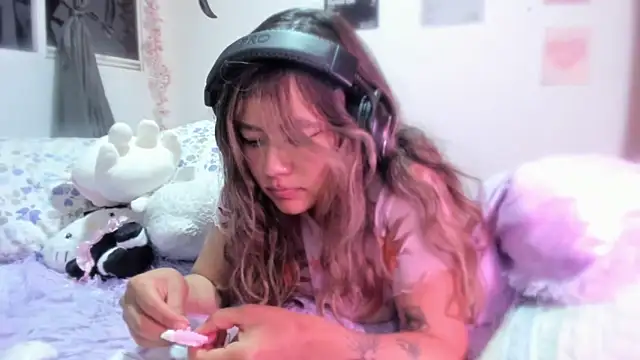 StephaniFox online show from April 3, 2:20 am