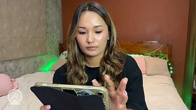 immahawaii online show from May 24, 7:51 am
