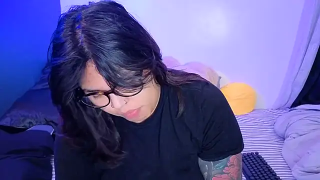 miacanela xo online show from May 23, 2:43 am