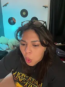 miacanela xo online show from May 13, 1:55 am