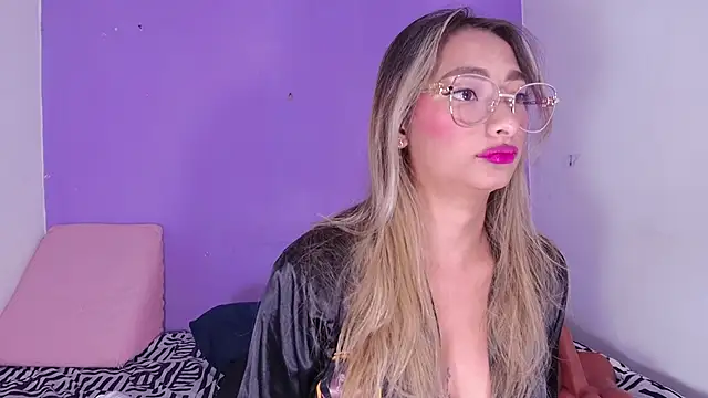 vale ross  online show from November 15, 3:18 am