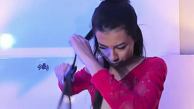 Tamaraakins online show from October 28, 1:28 pm