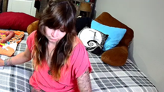 ZeelaXoXo online show from March 22, 5:46 am