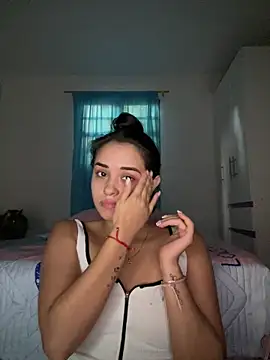 Kimmymadison- online show from February 12, 9:38 pm