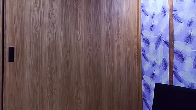 Snapshot of Molly_ADY chatting on September 27, 1:02 am Molly ADY online show from September 27, 1:02 am