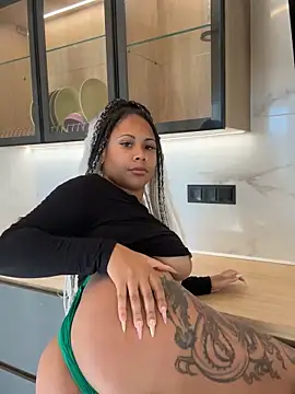 HaileyDiana online show from October 5, 8:30 am