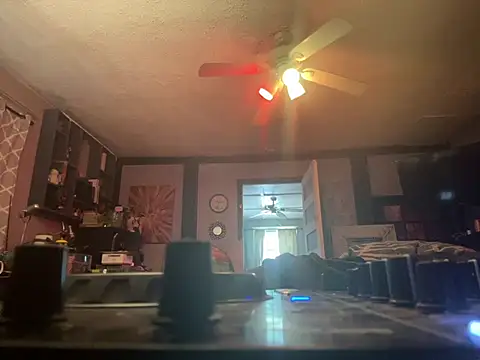 trash4cash online show from April 8, 5:37 pm