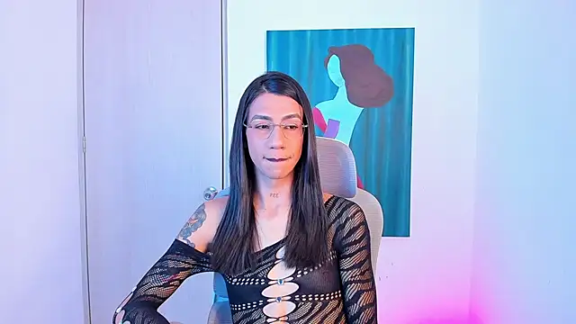 sofiaa grey  online show from May 6, 3:38 pm