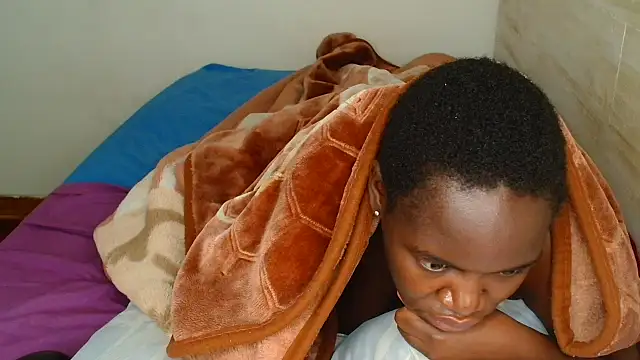 KINKYBLACKDOLL online show from November 11, 5:14 am