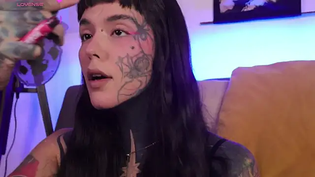 SylveonFox online show from October 8, 10:36 pm