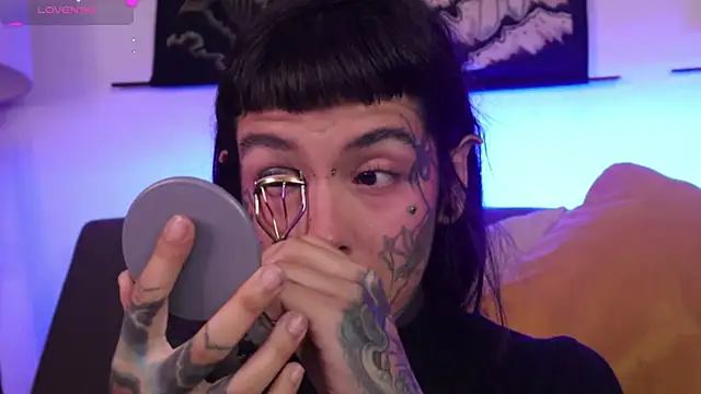 SylveonFox online show from October 30, 9:00 am