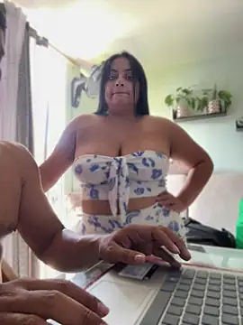 Sol biglips online show from May 20, 6:38 pm