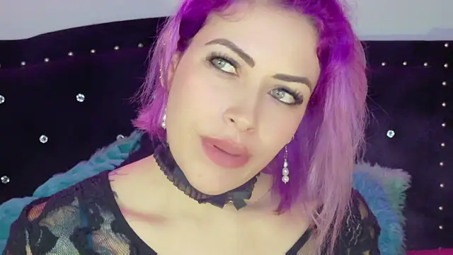Natalia Montoya online show from May 5, 12:46 am