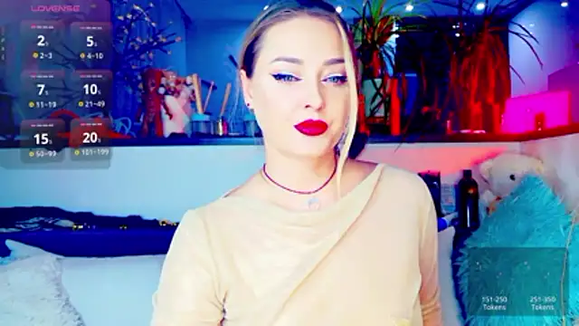  JuliaSpace  online show from March 5, 5:31 pm