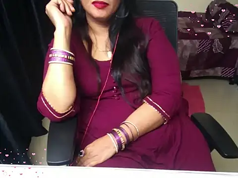 Arushisingh8888 online show from January 10, 2:33 pm