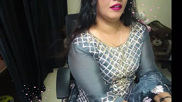 Arushisingh8888 online show from May 17, 3:00 pm