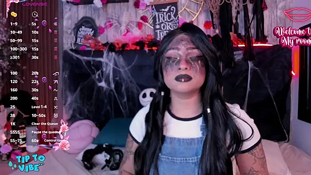 Neko Misaki online show from October 31, 12:09 pm