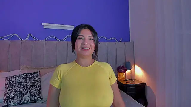 EvaaStevens online show from May 12, 8:48 pm