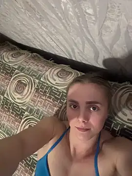 AlisaKissss online show from May 24, 7:46 pm