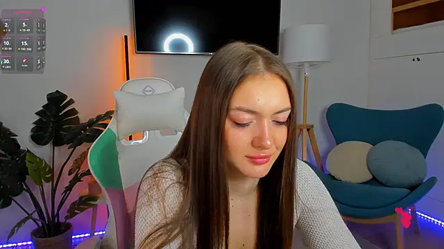 Micky  love online show from May 7, 6:44 pm