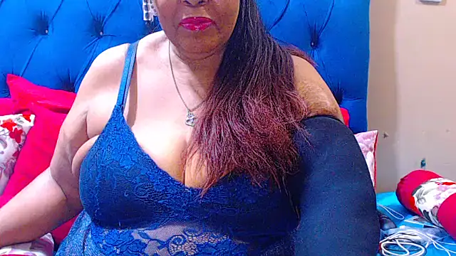 Snapshot of ebonycandy10 chatting on September 24, 3:49 am ebonycandy10 online show from September 24, 3:49 am