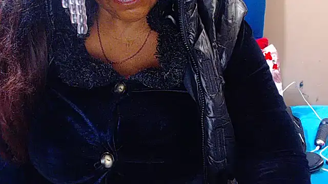 Snapshot of ebonycandy10 chatting on October 2, 7:57 am ebonycandy10 online show from October 2, 7:57 am
