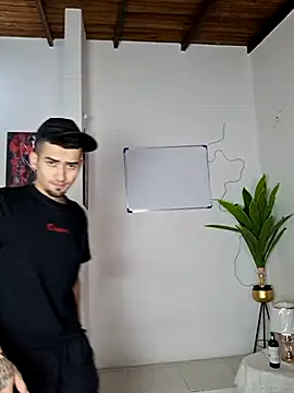 royalgirls x online show from March 10, 12:58 am