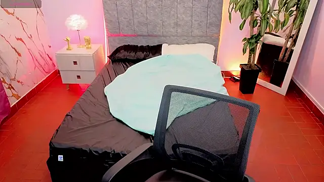 Lana stone  online show from March 17, 3:21 am