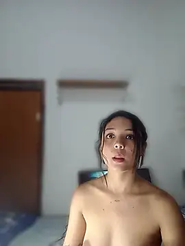 linzeysmith4 online show from July 15, 3:00 am